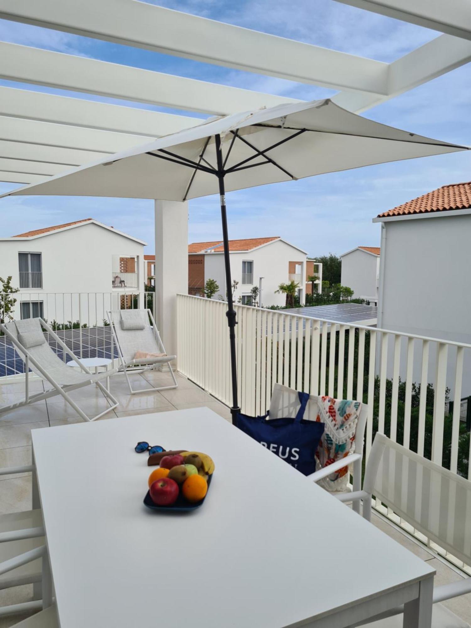 Aparthotel Pareus 3*